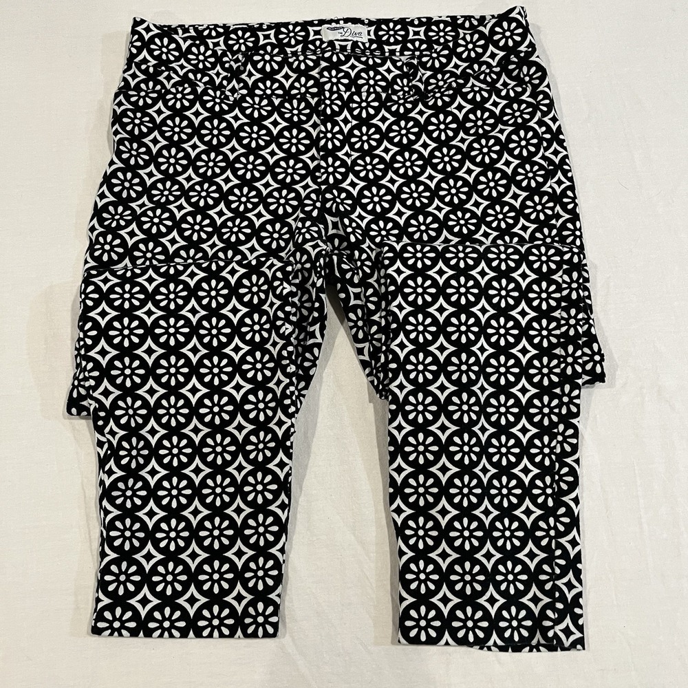 Old Navy The Diva Pants Stretch Black White Floral Geometric Women's Size 8